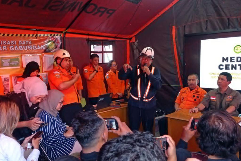Hari Ketiga Musibah Ponpes Al Khoziny Sidoarjo, Wali Santri Desak Evakuasi Cepat