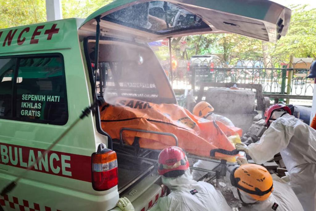 Evakuasi Ponpes Al Khoziny: Tiga Santri Ditemukan Meninggal, Total 13 Korban Jiwa