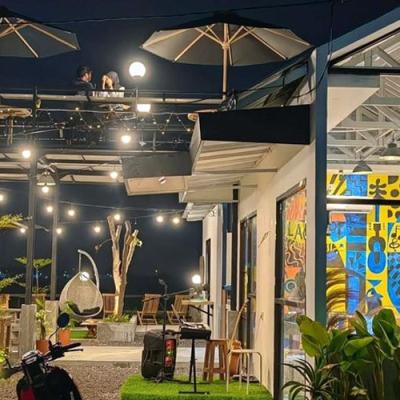 Rekomendasi Tempat Nongkrong Estetik Sidoarjo: Dari Tepi Sawah Hingga Dekat Bandara