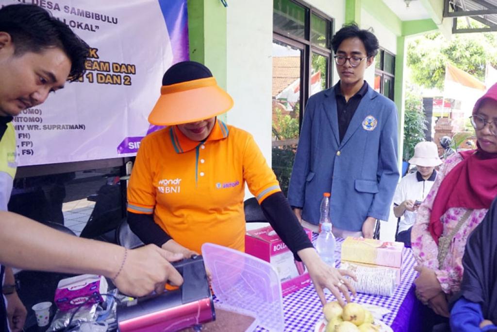 Kolaborasi Unitomo dan Universitas WR. Supratman Dorong Ekonomi Desa Sambibulu Sidoarjo