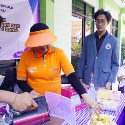 Kolaborasi Unitomo dan Universitas WR. Supratman Dorong Ekonomi Desa Sambibulu Sidoarjo